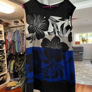 Alfani dress in like new condition.